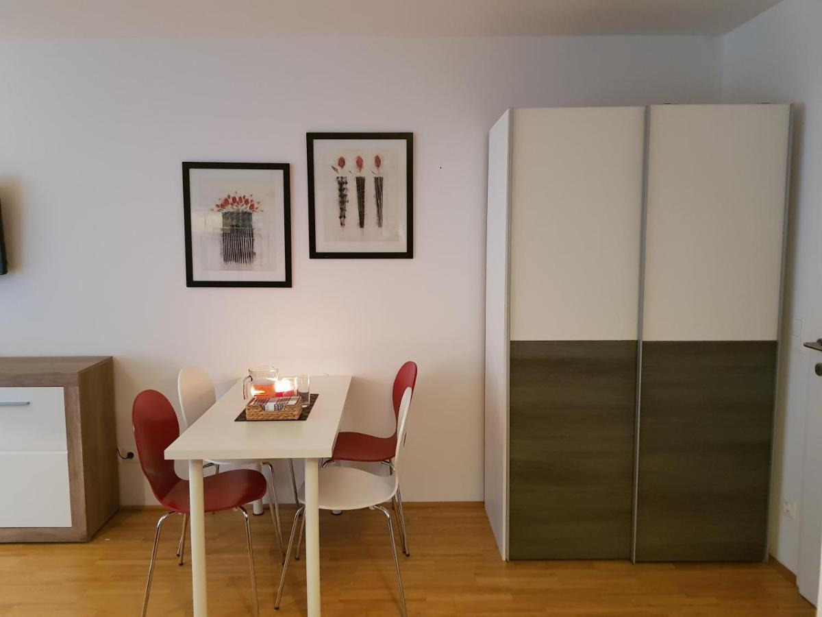 Bullsliving Kaisermuehlen Apartment Erni Next To Uno City Viyana Dış mekan fotoğraf